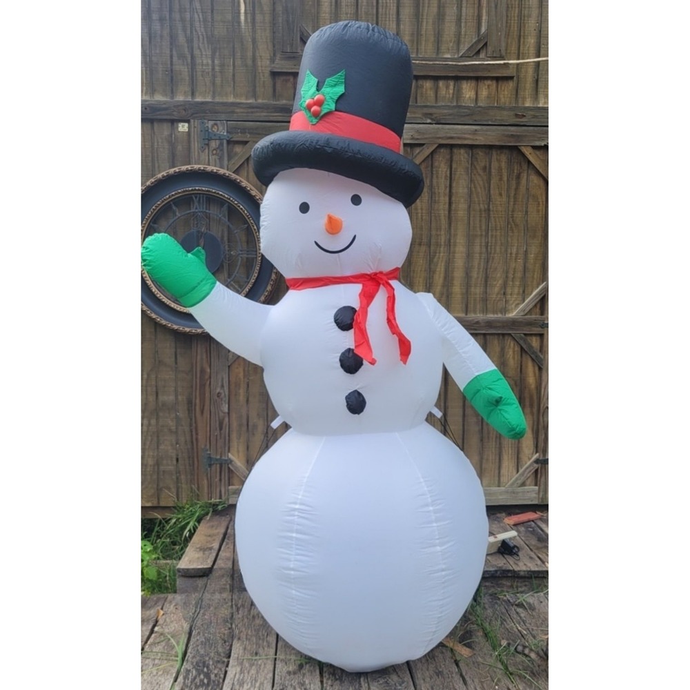 7 Ft Holly Hat‎ Snowman LED Lighted Gemmy Airblown Inflatable